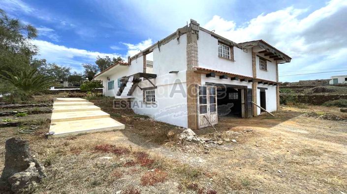 Image No.10-2 Bed Villa for sale