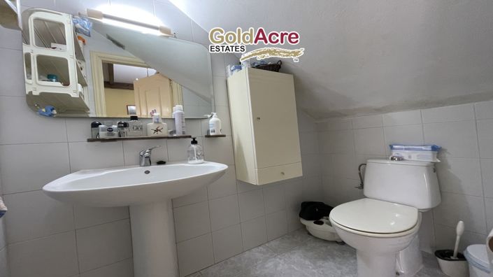 Image No.27-3 Bed Villa for sale