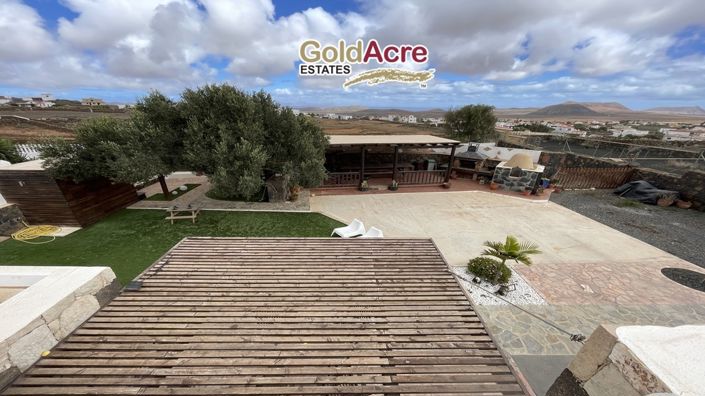 Image No.37-3 Bed Villa for sale