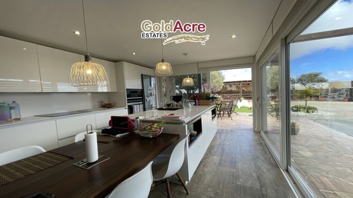 Image No.49-3 Bed Villa for sale