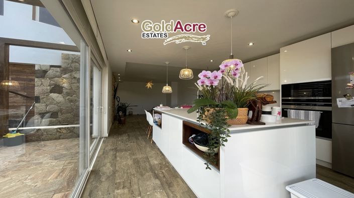 Image No.48-3 Bed Villa for sale