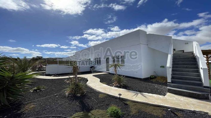 Image No.19-7 Bed Villa for sale