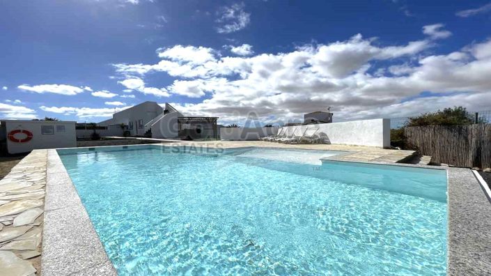 Image No.3-7 Bed Villa for sale