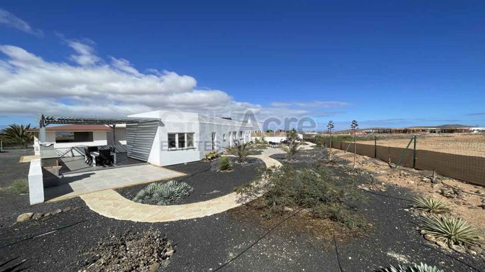 Image No.4-7 Bed Villa for sale