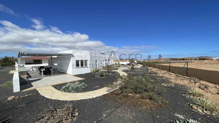 Image No.5-7 Bed Villa for sale