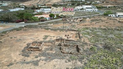 1 - La Oliva, Terre
