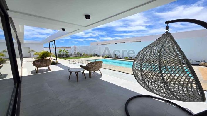 Image No.10-3 Bed Villa for sale
