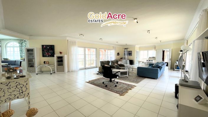 Image No.11-1 Bed Villa for sale