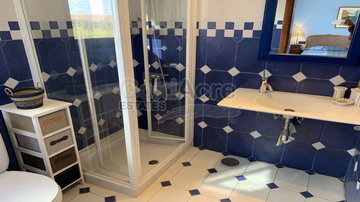 Image No.10-4 Bed Villa for sale