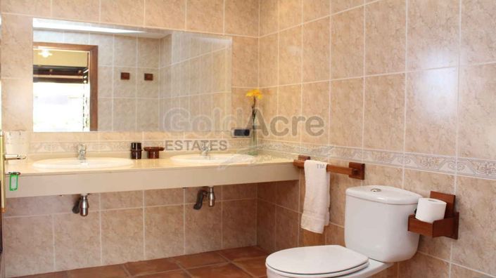 Image No.14-Villa de 4 chambres à vendre à Tesejerague