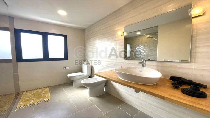 Image No.34-4 Bed Villa for sale