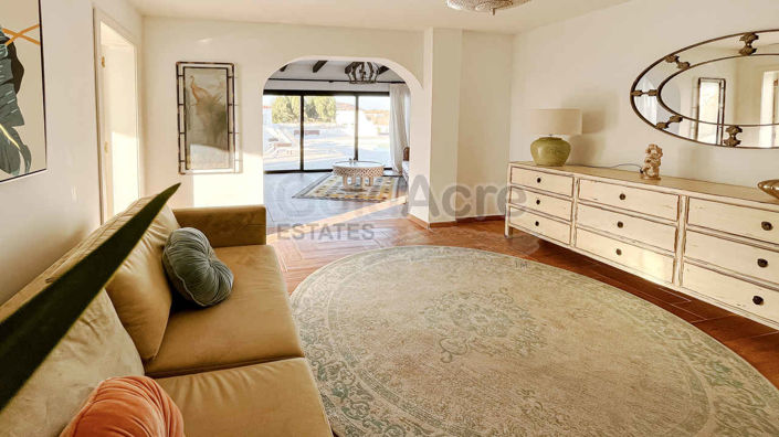 Image No.40-4 Bed Villa for sale