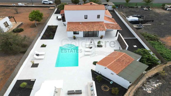 Image No.60-4 Bed Villa for sale