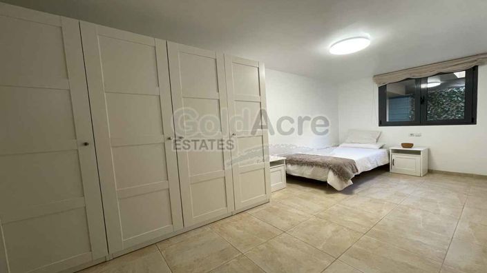 Image No.24-1 Bed Apartment for sale