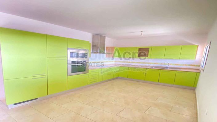 Image No.2-4 Bed Villa for sale