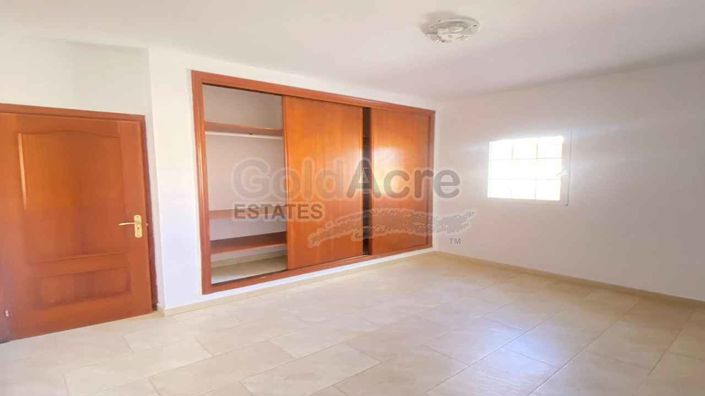 Image No.4-4 Bed Villa for sale