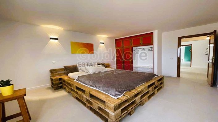 Image No.30-4 Bed Villa for sale