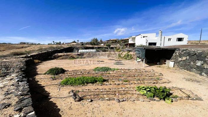 Image No.57-4 Bed Villa for sale