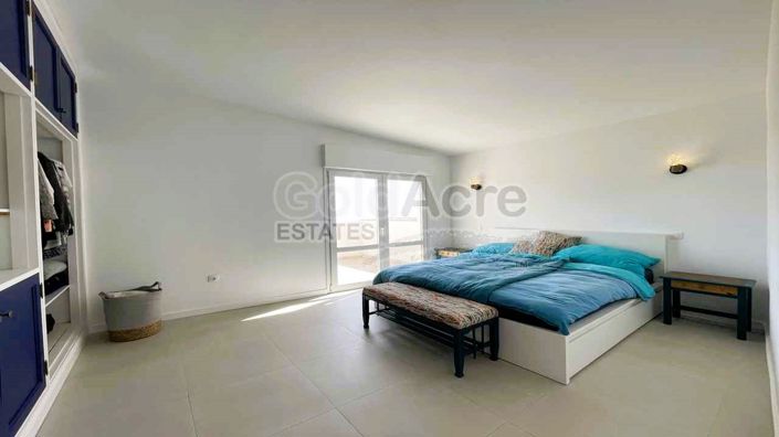 Image No.8-4 Bed Villa for sale