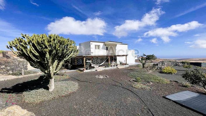 Image No.9-4 Bed Villa for sale