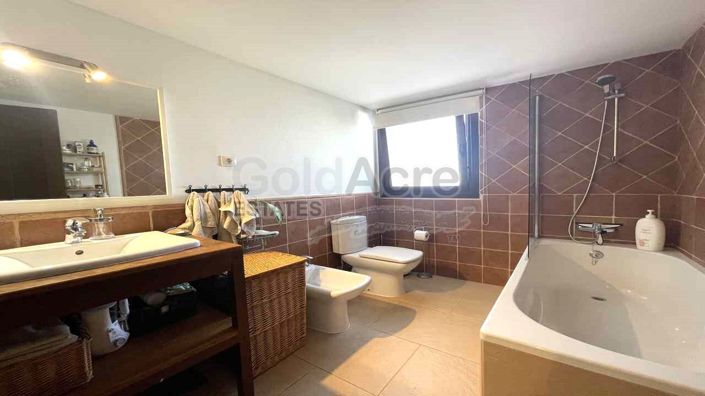 Image No.6-3 Bed Villa for sale