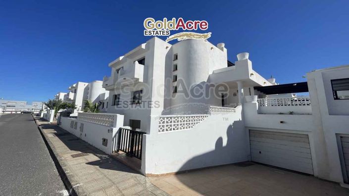 Image No.3-Villa de 2 chambres à vendre à Corralejo