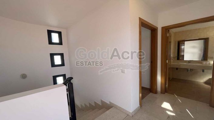 Image No.22-2 Bed Villa for sale