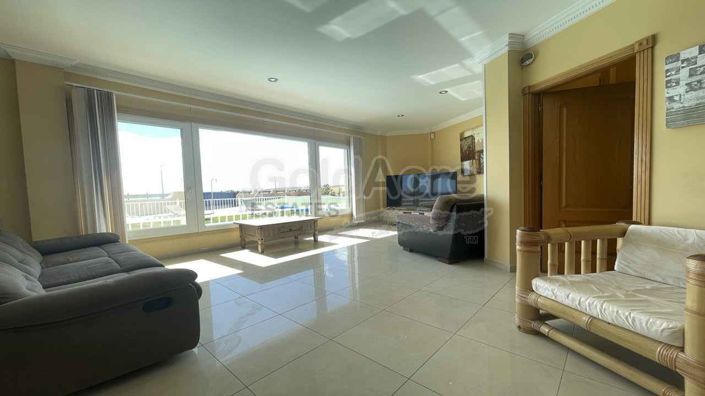 Image No.19-3 Bed Villa for sale