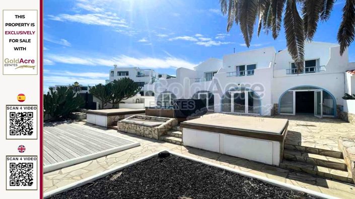 Image No.1-8 Bed Villa for sale