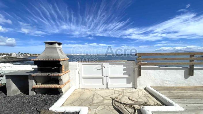 Image No.11-8 Bed Villa for sale