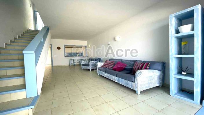 Image No.14-8 Bed Villa for sale