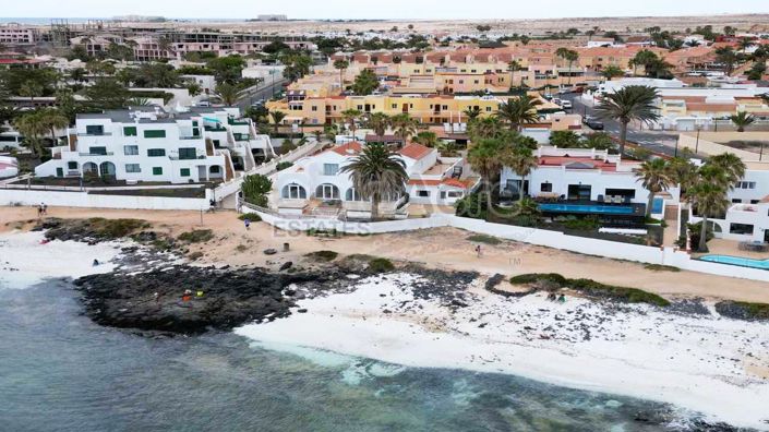 Image No.3-Villa de 8 chambres à vendre à Corralejo