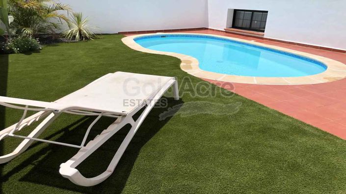 Image No.1-2 Bed Villa for sale