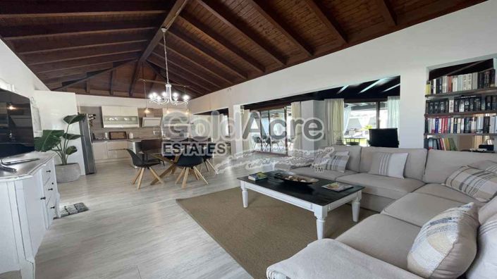 Image No.4-4 Bed Villa for sale