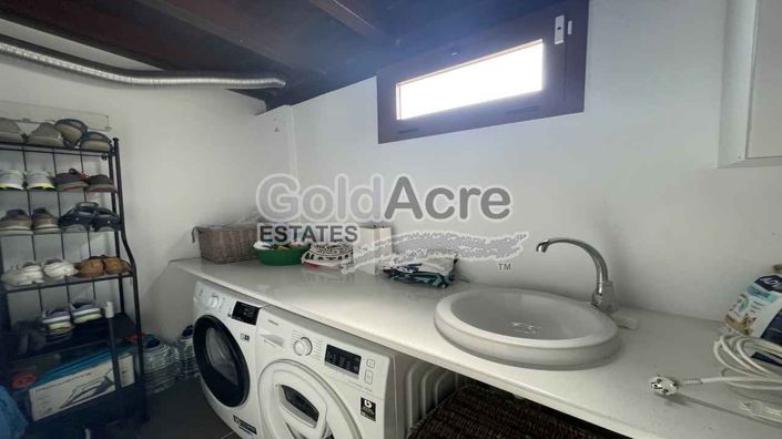 Image No.35-4 Bed Villa for sale