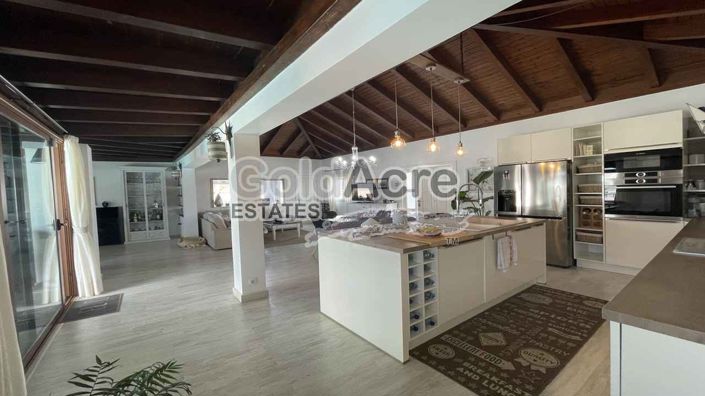 Image No.8-4 Bed Villa for sale