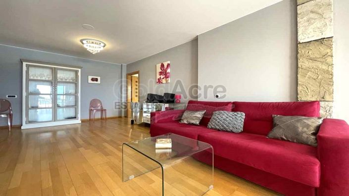 Image No.14-3 Bed Apartment for sale