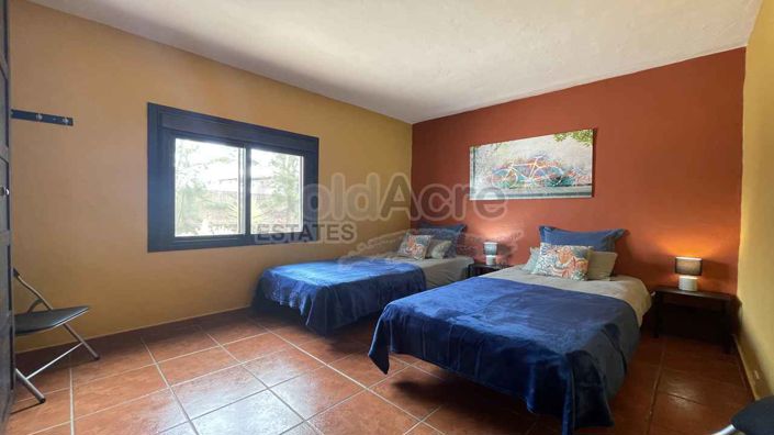 Image No.24-7 Bed Villa for sale