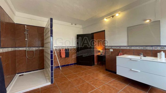 Image No.32-7 Bed Villa for sale