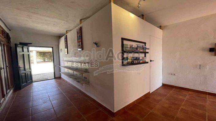 Image No.51-7 Bed Villa for sale