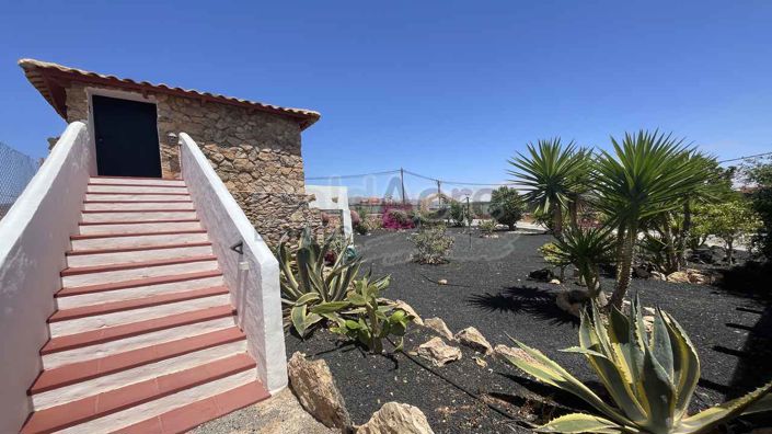 Image No.56-7 Bed Villa for sale