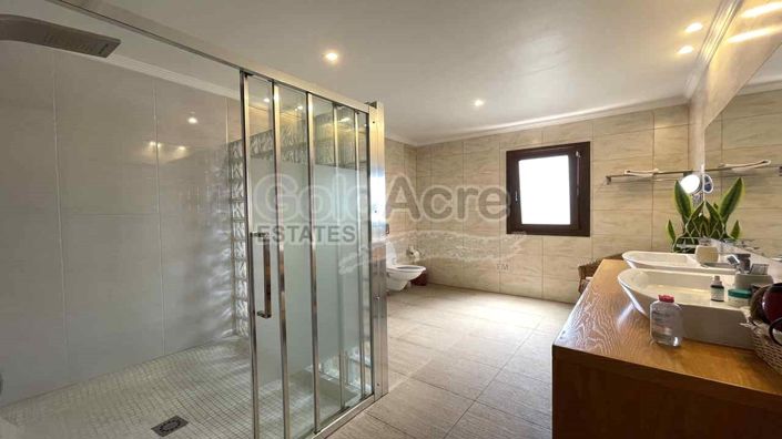 Image No.8-3 Bed Villa for sale