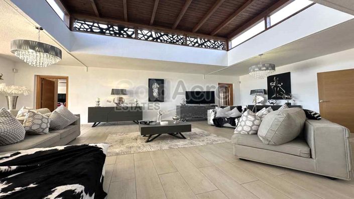 Image No.19-3 Bed Villa for sale