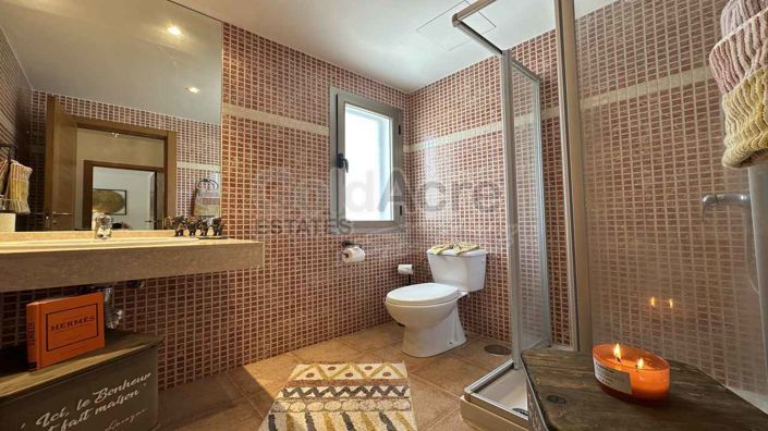 Image No.33-3 Bed Villa for sale