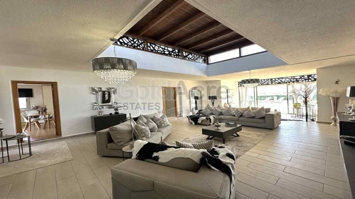 Image No.4-3 Bed Villa for sale