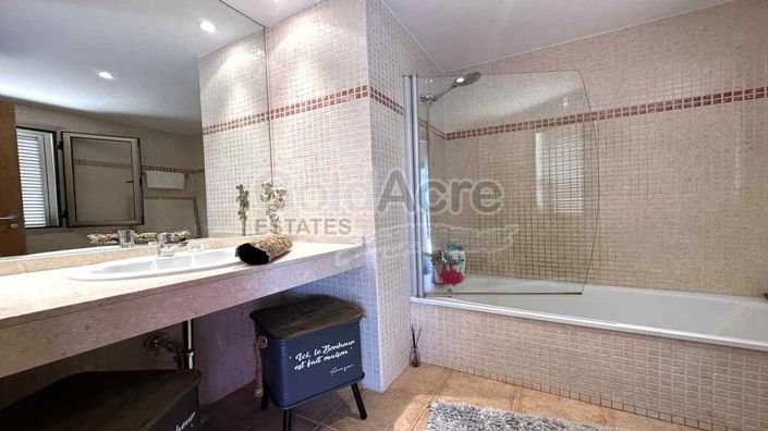 Image No.32-3 Bed Villa for sale