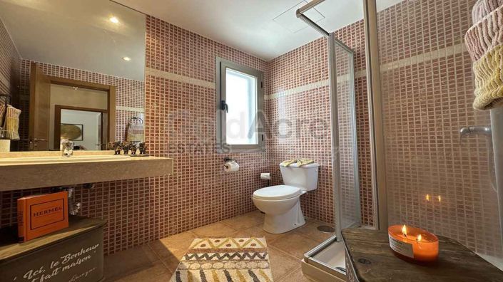 Image No.34-3 Bed Villa for sale