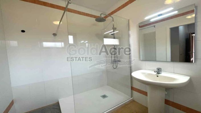 Image No.31-3 Bed Villa for sale