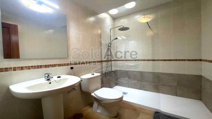 Image No.6-3 Bed Villa for sale