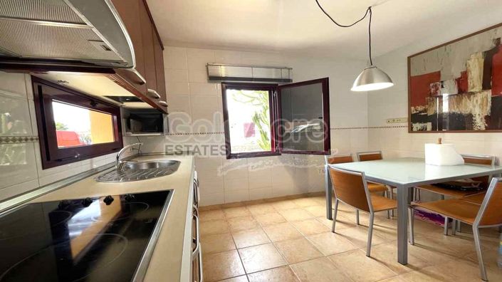 Image No.22-3 Bed Villa for sale